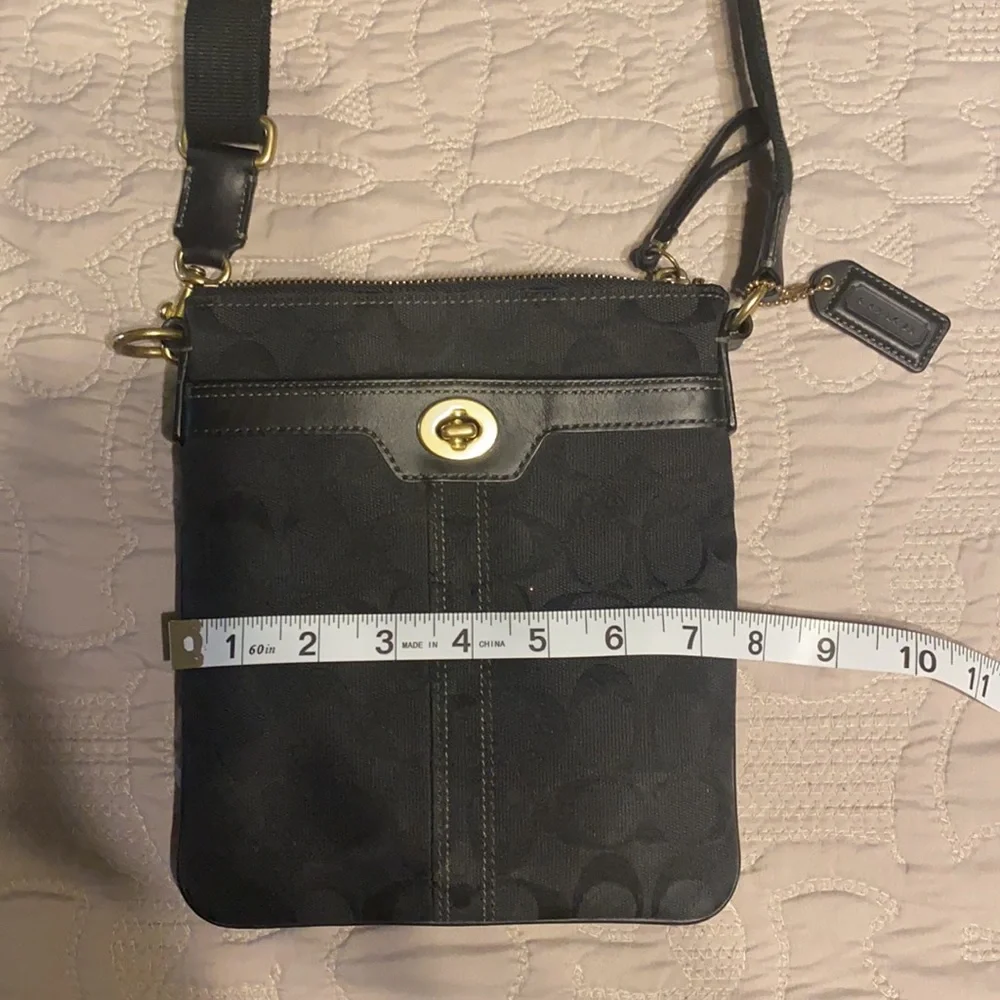Coach Crossbody Bag, GUC, Gold Hardware